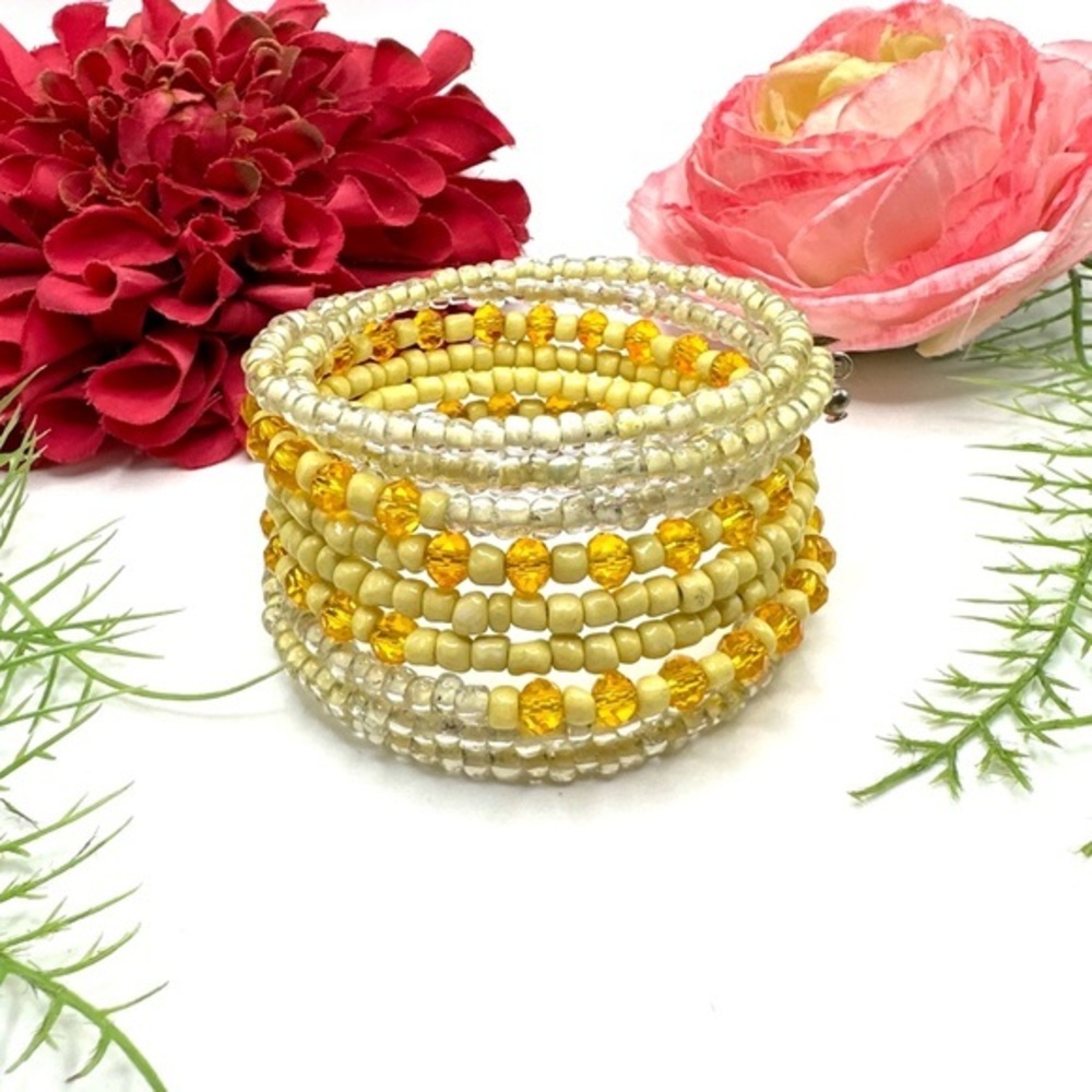NEW⚜️Butter Yellow Glass & Crystal Beaded Wraparound Bracelet